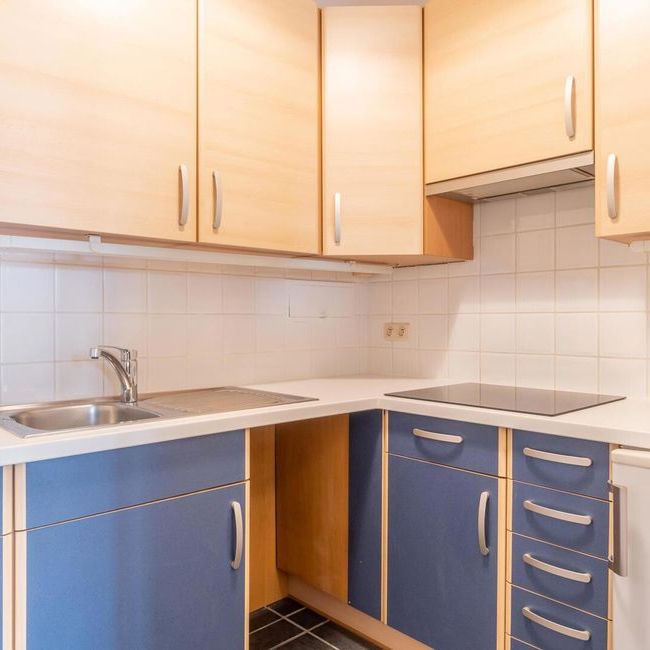 Appartement te huur in Elsene voor € 1.100 met 1 slaapkamer - Photo 1