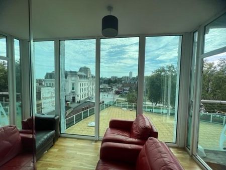 2 bedroom flat to rent - Photo 2