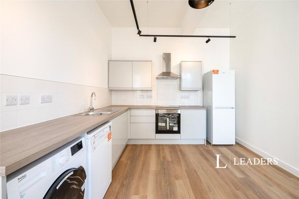 1 bedroom apartment to rent Commercial Road, Portsmouth, Hampshire, PO1 - Photo 1