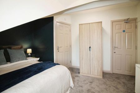 1 bedroom in a house share to rent - Photo 3