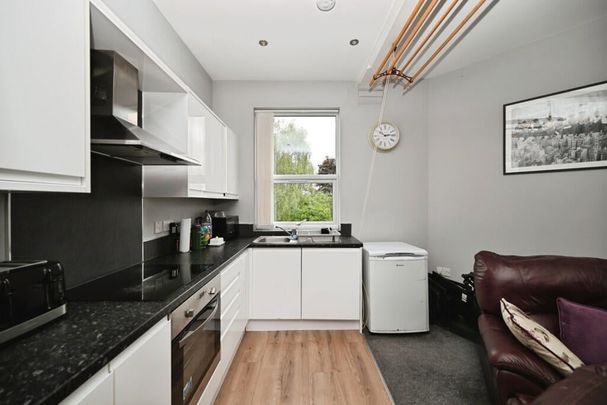 Newbold Road, RUGBY - Photo 1