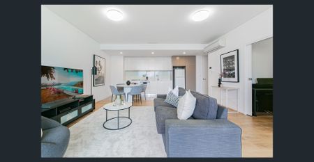 Modern One Bed Apartment with Spacious Balcony & Secure Parking - Photo 3