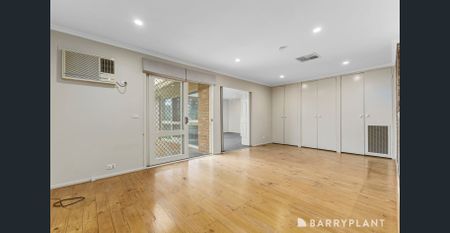 Large Family Home - Photo 3