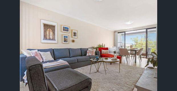 Contemporary Executive Townhome - Photo 1