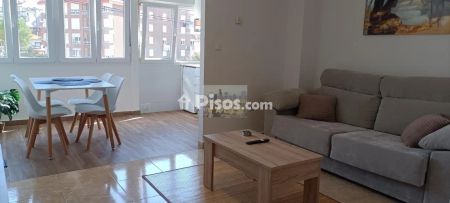 Apartamento en alquiler en Calle del Doctor Enrique Oti - Photo 2