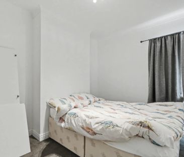 St Michaels Road, STOKE-ON-TRENT - Photo 3