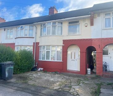 3 bedroom terraced house to rent - Photo 1