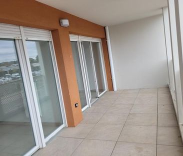 SANS FRAIS - T4 - 84 M² - MARIGNANE - Résidence récente et sécurisé... - Photo 2