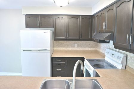 For Lease - 120 Long Point Drive, Richmond Hill, Ontario - Photo 4