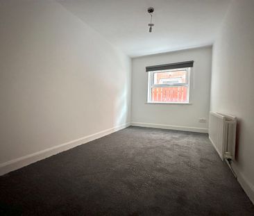 APT 1, 22 Glantane Drive, Belfast, BT15 3FE - Photo 2