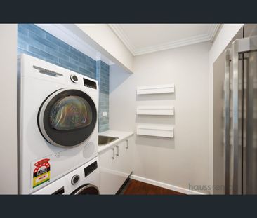 1/4 Explorer Street, Toowong, Qld 4066 - Photo 1