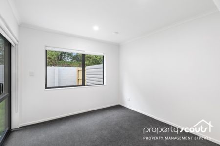 3 Bedroom in Mangere - Photo 4