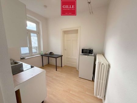 Im Herzen von Neuss: Helles Apartment mit Duschbad im charmanten Altbau in der Neusser Innenstadt - Photo 2