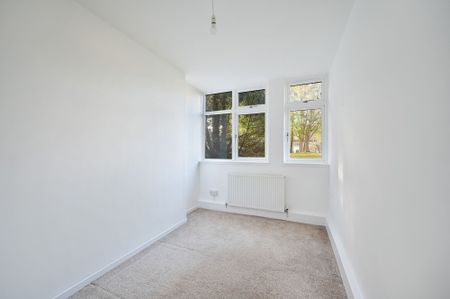 Kingston Road, Epsom, KT17 - Photo 4
