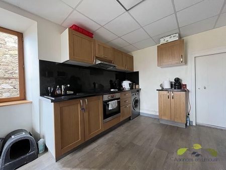 Location Appartement 3 pièces 48m² ST LEONARD DE NOBLAT 87400 - Photo 5