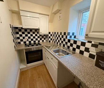 1 bedroom terraced house to rent - Photo 2