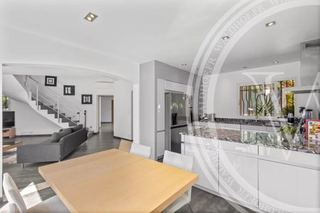 Tout savoir sur cette maison dans le quartier Ile Verte-Nord Est, à Valbonne - Photo 3