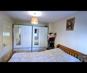 6 bedroom end of terrace house to rent - Photo 4