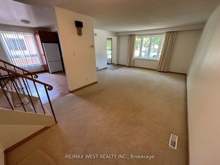 For Lease - 15 Tracey Drive, New Tecumseth, Ontario - Photo 3