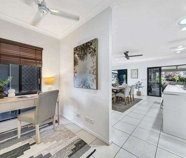 Redlynch Central - Modern Living at Its Finest - Photo 4