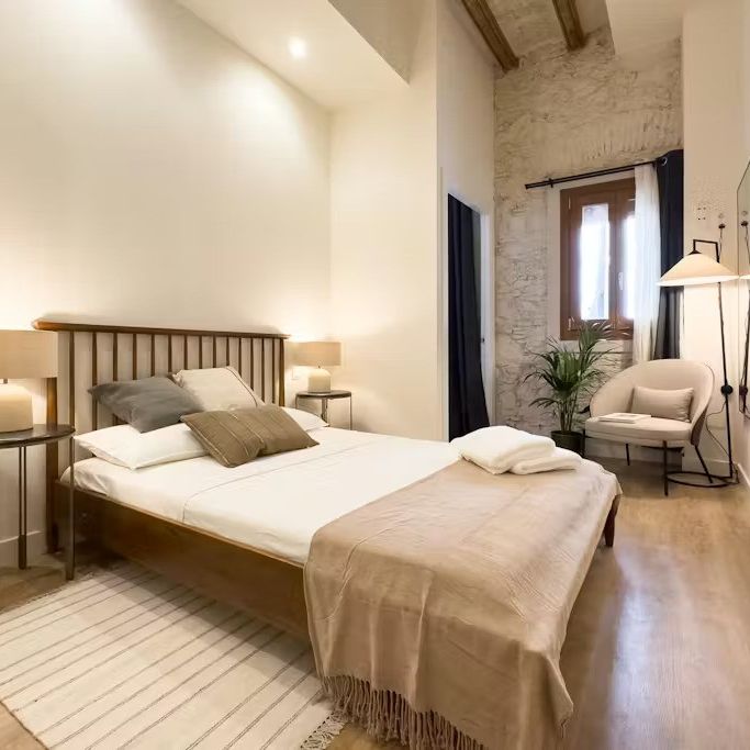 Carrer dEn Giralt el Pellicer, Barcelona, Catalonia 08003 - Photo 1