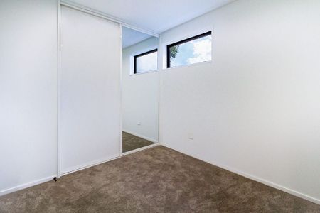 Modern 2 bedroom, 2 bathroom townhouse - Photo 5