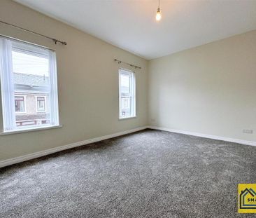 18 Victoria Avenue, Belfast, BT4 1QY - Photo 4