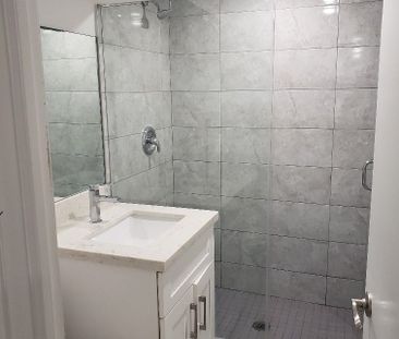 For Lease - 182 Acton Avenue, Toronto, Ontario - Photo 5