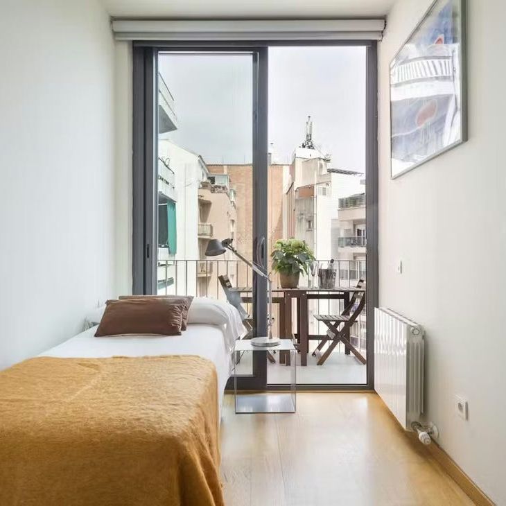 Carrer de Roger de Flor, Barcelona, Catalonia 08013 - Photo 1