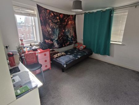 2 bedroom flat to rent - Photo 3