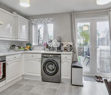 2 bedroom terraced house to rent - Photo 3