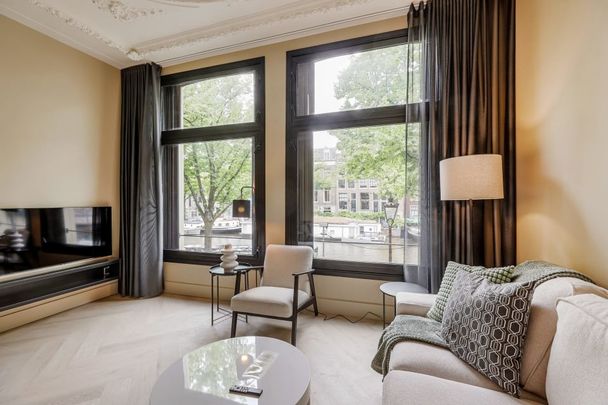 Keziersgracht | One Bedroom | Canal View | Floor One - Photo 1