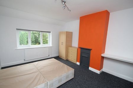 3 Bed - Mayville Road, Hyde Park, Leeds - Photo 3