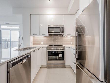 For Lease - 35 Watergarden Drive Unit# 919, Mississauga, Ontario - Photo 5