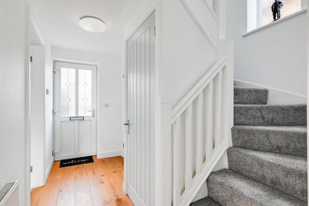 3 bedroom detached house to rent - Photo 5