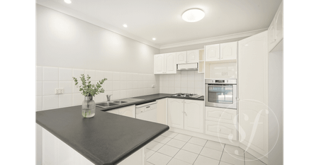 Modern Family Haven in a Peaceful Cul-de-Sac - Photo 3