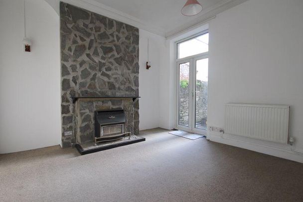 5 bedroom terraced house to rent - Photo 1