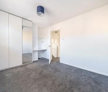 2 bedroom semi-detached house to rent - Photo 4