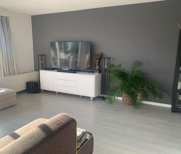 Te huur: Appartement Ottho Heldringstraat in Amsterdam - Photo 2