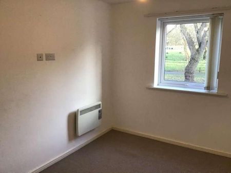 Tattershall Court, Stoke-on-trent, ST4 - Photo 3