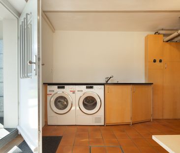 Grosszügiges Einfamilienhaus mit viel Grün und Privatsphäre - Photo 6