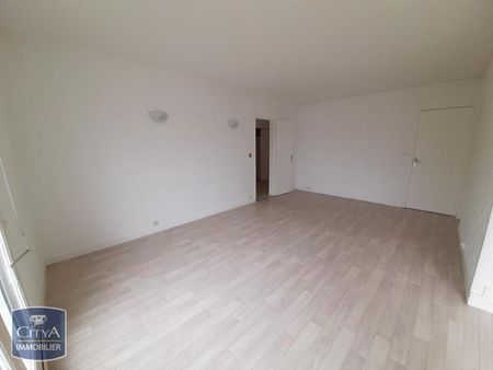 Location Appartement 4 pièces 72m² ANGERS 49100 - Photo 2