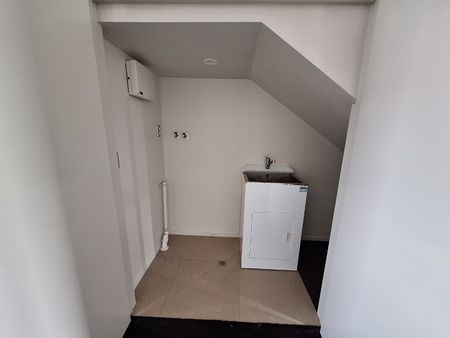 Spacious 2 bedroom Apartment - Photo 3