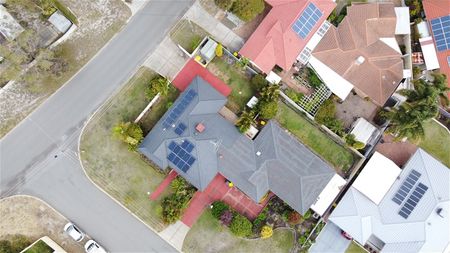 $780/w Spacious 4B Home in Willetton - Photo 3