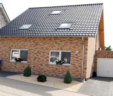 Moderne Erdgeschosswohnung mit Garten in ruhiger Lage - Photo 4