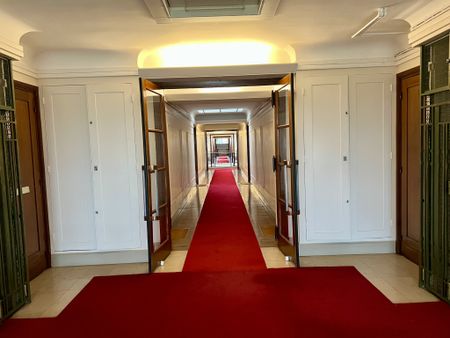 Location Appartement 1 pièce 23m² NEUILLY SUR SEINE 92200 - Photo 2