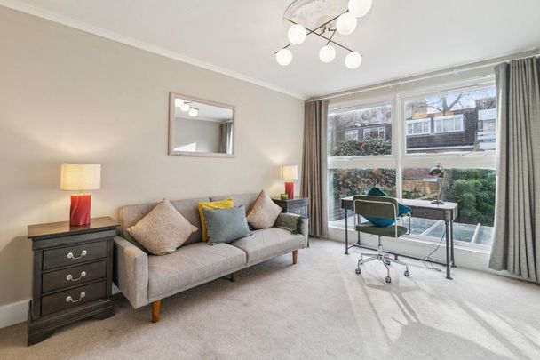 4 bedroom terraced house to rent - Photo 1