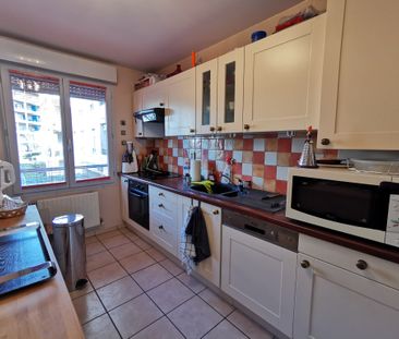 LOCATION - APPARTEMENT T3 - SAINT PRIEST Saint-Priest (69800) Le bi... - Photo 6