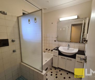 3 BEDROOM TOWNHOUSE WITH GARAGE - Photo 2