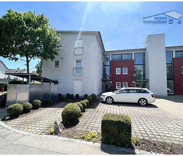 Gepflegte 2,5 Zimmer-Erdgeschoss-Wohnung mit kleinem Gartenanteil + Terrasse in beliebter Lage - Photo 3